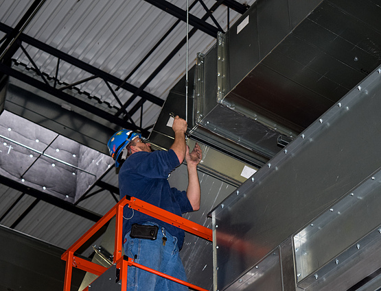 jarrell contractor working on hvac duct work